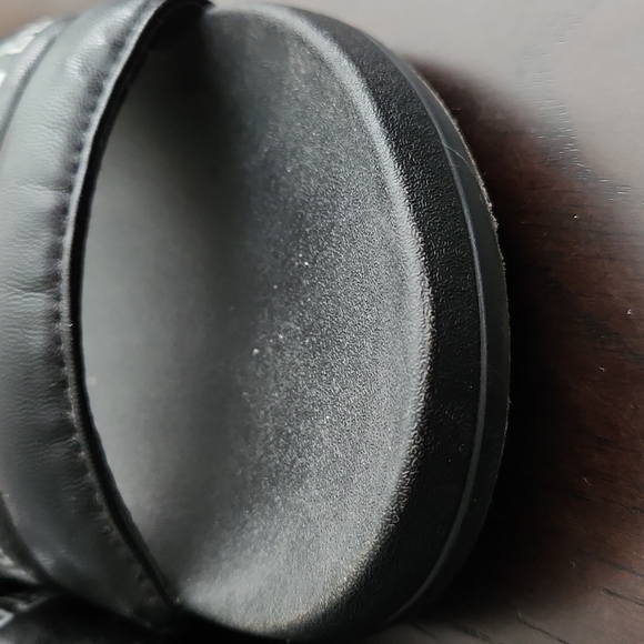 PINK by Victoria Secrets womans black slides, size M 7/8 - Picture 7 of 16